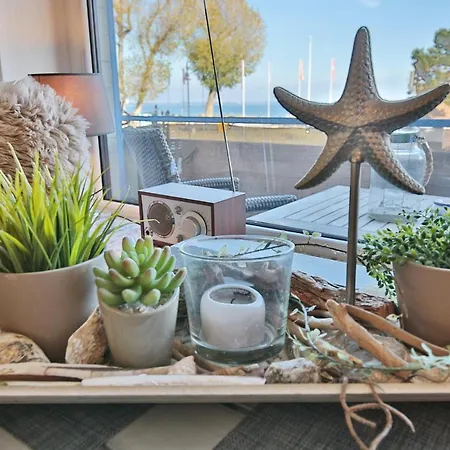 Seetempel Seetempel 27 * Scharbeutz